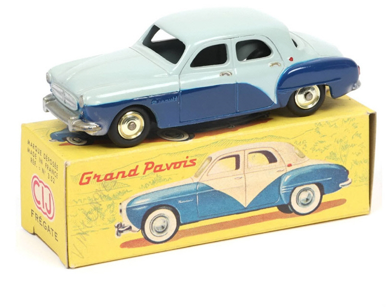 3/52 RENAULT FREGATE GRAND PAVOIS