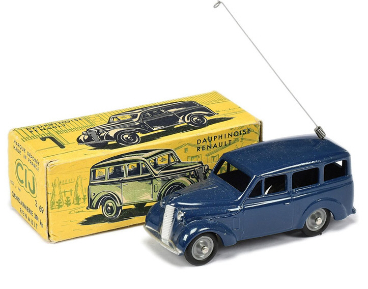 3/69 RENAULT DAUPHINOISE BREAK ‘GENDARMERIE’ 3/69 RENAULT DAUPHINOISE BREAK ‘GENDARMERIE’