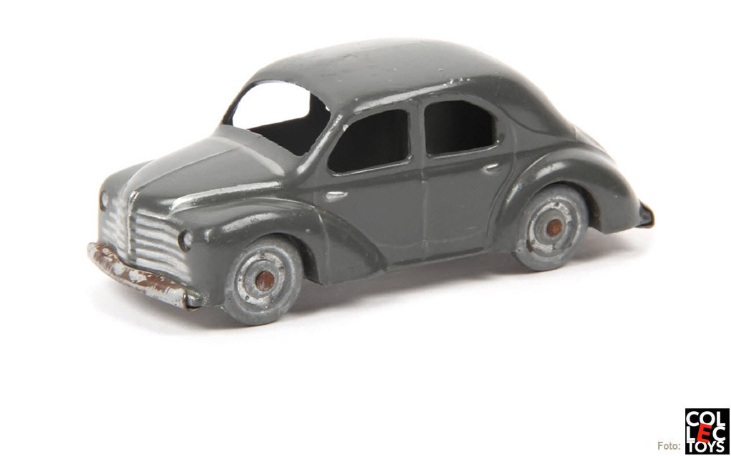 3/48 RENAULT 4CV