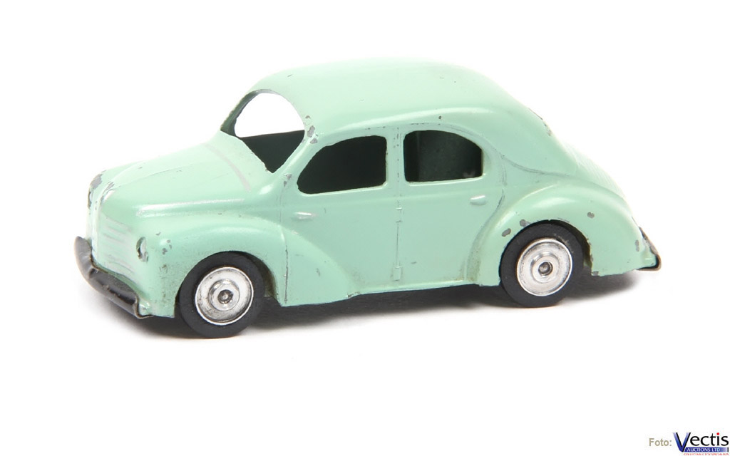 3/48 RENAULT 4CV (SEIS BARRAS SEGUNDA VERSIN)