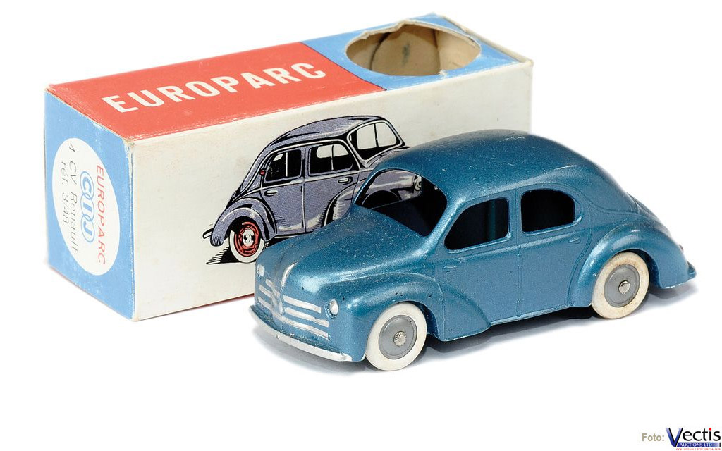 3/48 RENAULT 4CV
