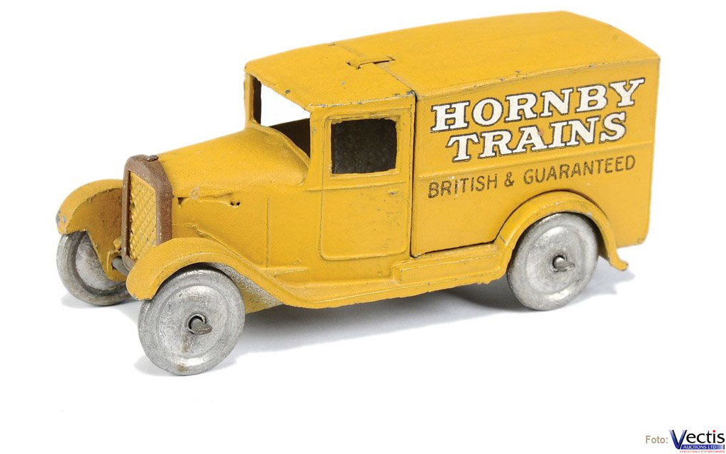 28a HORNBY TRAINS 