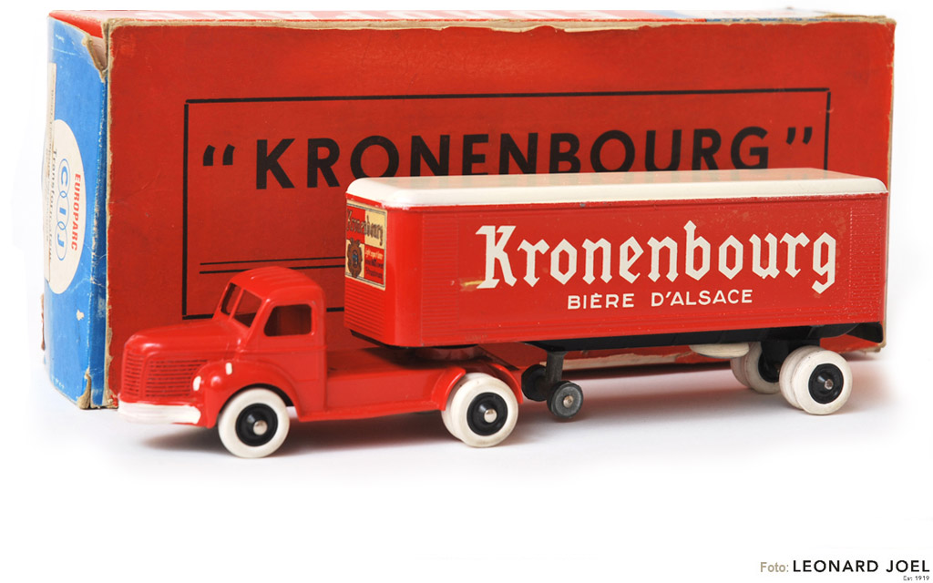 REF 3-77 BERLIET TLR KRONENBOURG