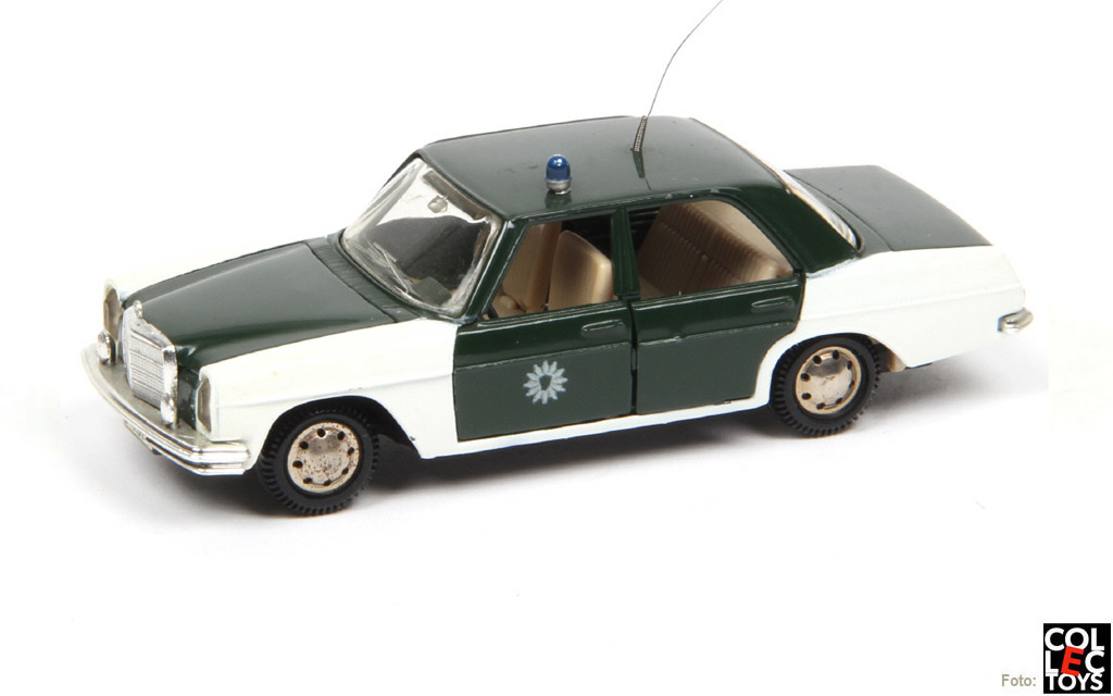 1828 MERCEDES 250 POLICÍA 1828 MERCEDES 250 POLICÍA