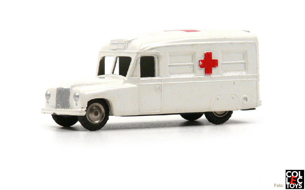 8503 AMBULANCIA DAIMLER