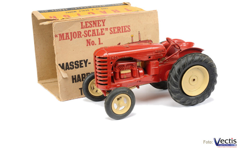 TRACTOR MASSEY HARRIS