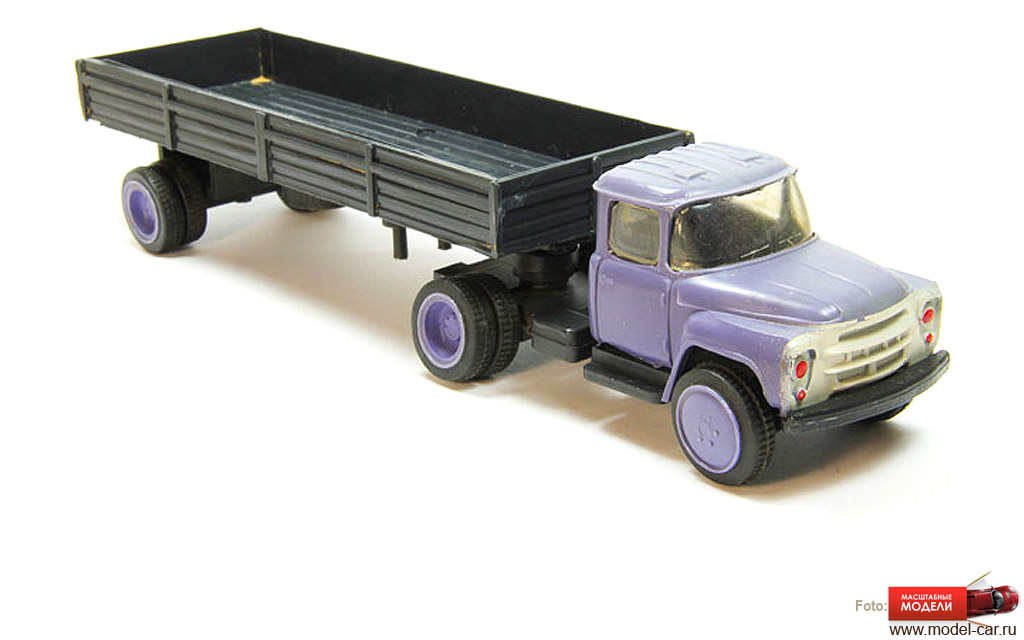 ZIL 130 CON SEMIRREMOLQUE ZIL 130 CON SEMIRREMOLQUE
