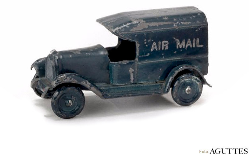 124 FURGONETA AIR MAIL